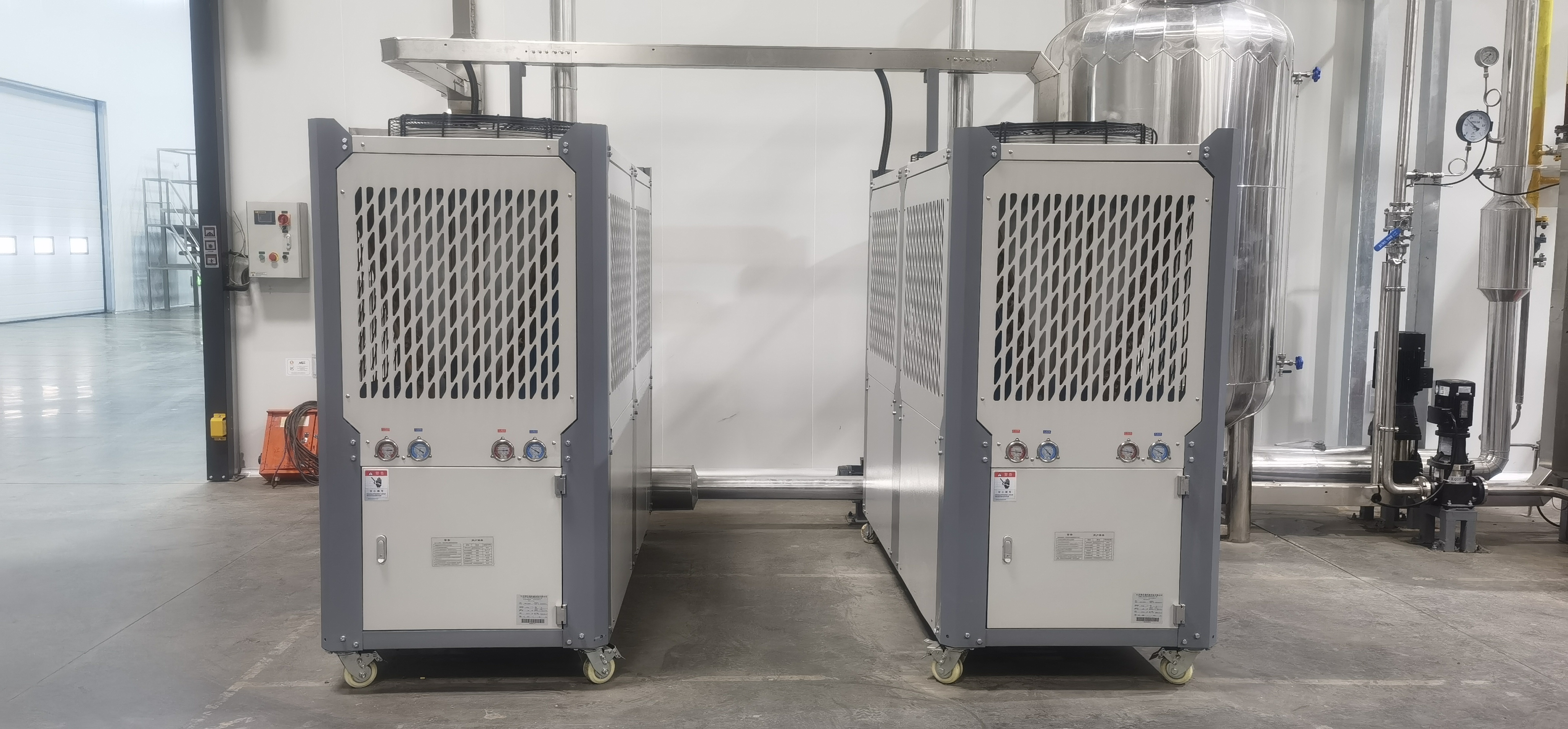 三只松鼠食品厂风冷制冷机安装